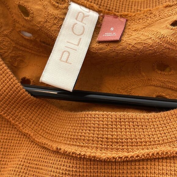 (BOGO FREE) ANTHROPOLOGIE Pilcro Maura Eyelet Lace Sweatshirt Mustard Yellow S - Picture 6 of 6